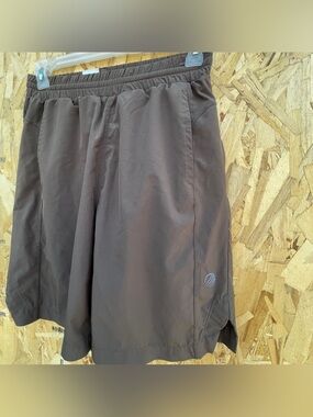 MPG Men's Dark Brown Athletic Shorts
